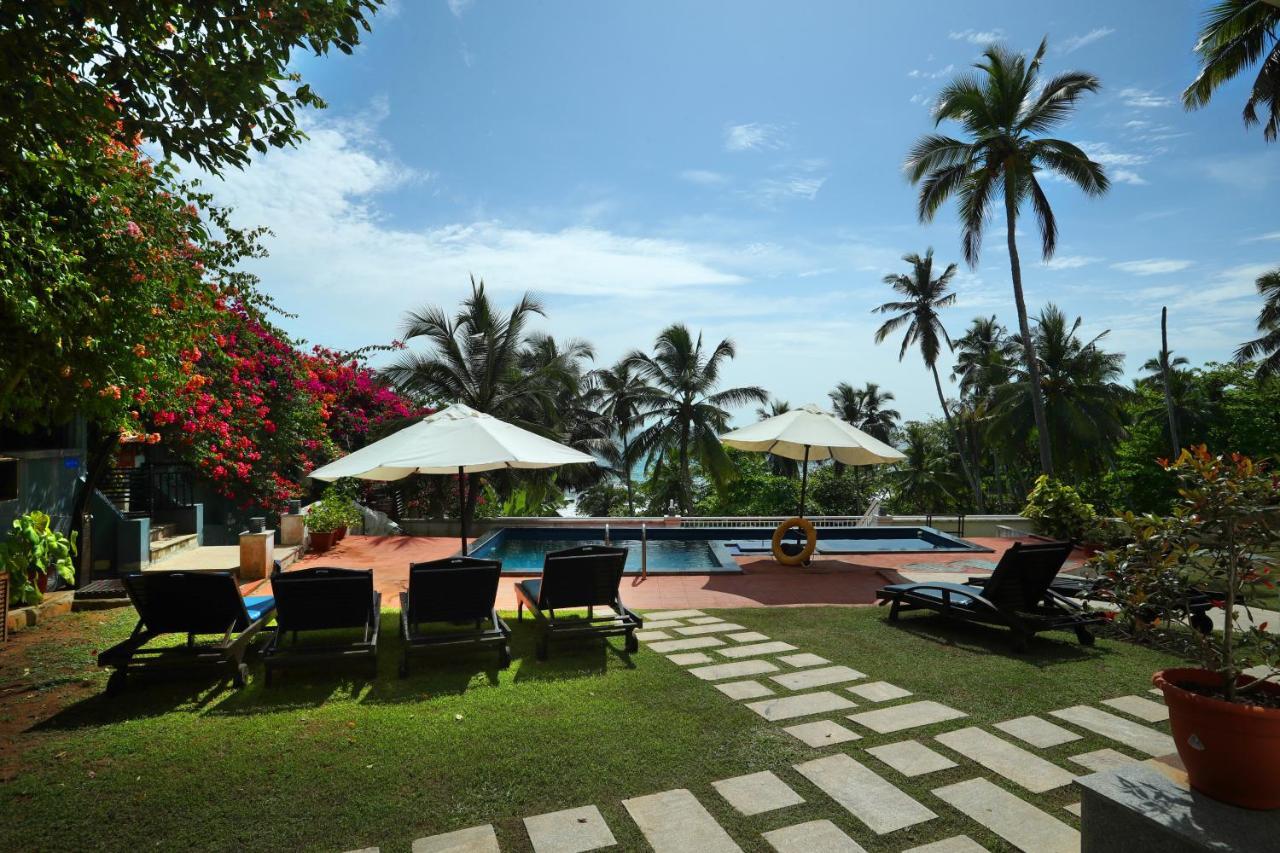 Getaway Beach Resort Kovalam Buitenkant foto