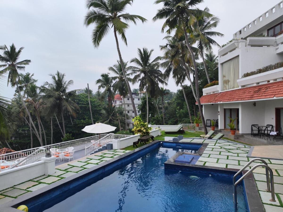 Getaway Beach Resort Kovalam Buitenkant foto