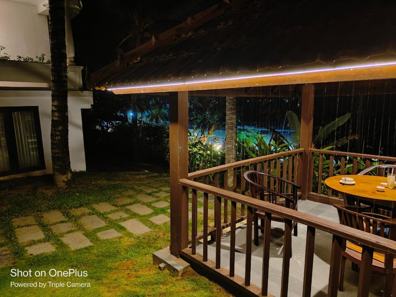 Getaway Beach Resort Kovalam Buitenkant foto