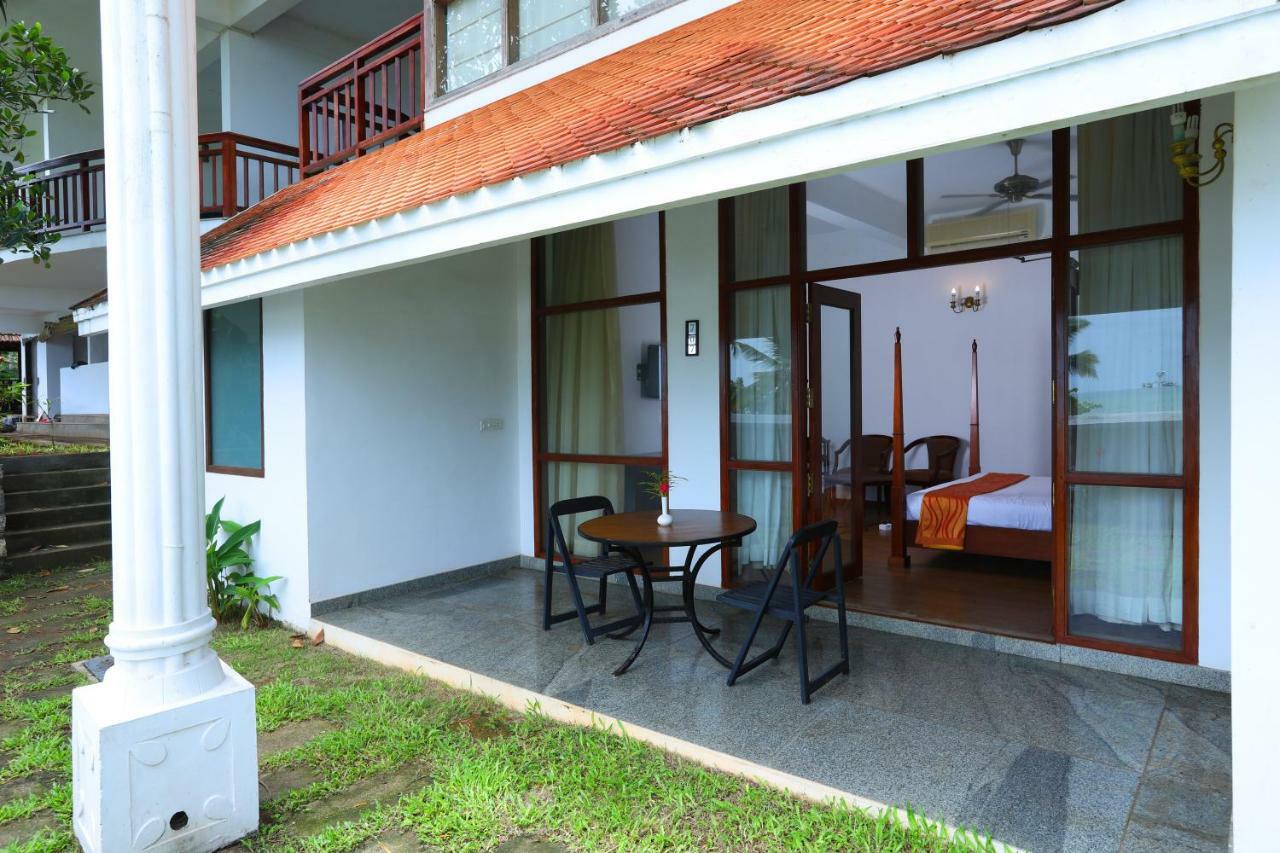 Getaway Beach Resort Kovalam Buitenkant foto